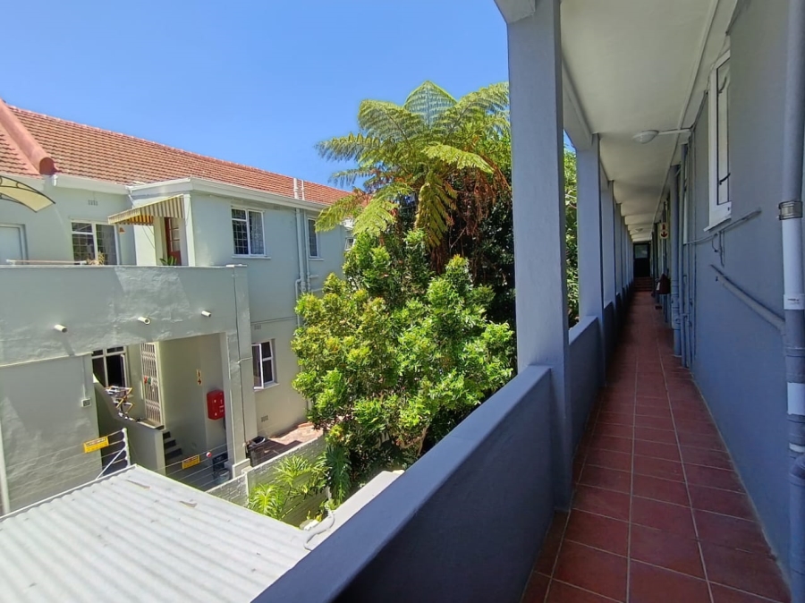To Let 2 Bedroom Property for Rent in Rondebosch Western Cape